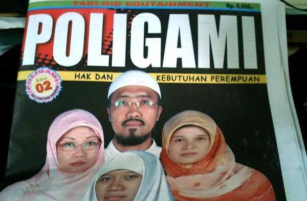 4e3b7c80-poligamy-cover.jpg