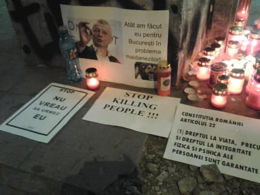 protest-lumanari-piata-romana.jpg