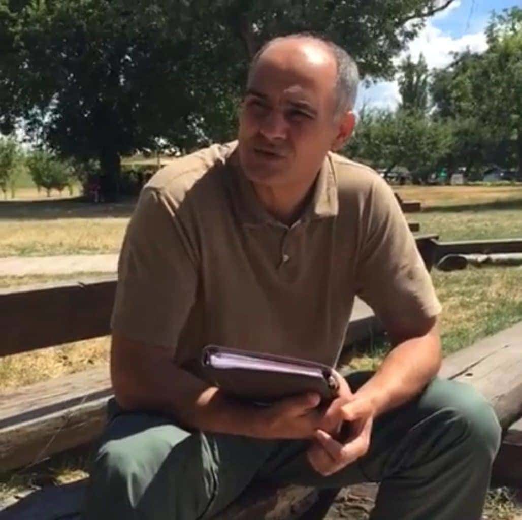 Temele la liceu sau implicarea în biserică?