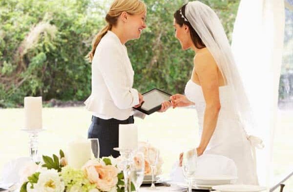 aa9da68f-wedding-planner-istock.jpg